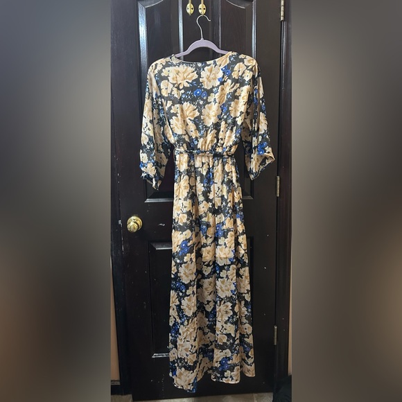 XL floral print dress - Picture 2 of 4
